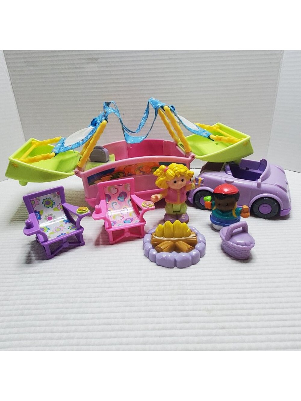 Fisher-Price Little People Camping Adventure Set 2007 Pop Up Camper Fire Chairs